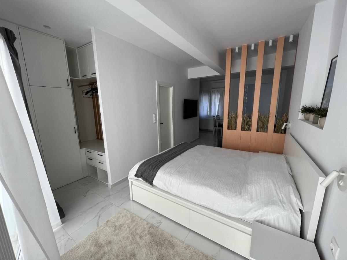 Modern 1-Bedroom Apartment In The City Center Thessaloniki Buitenkant foto