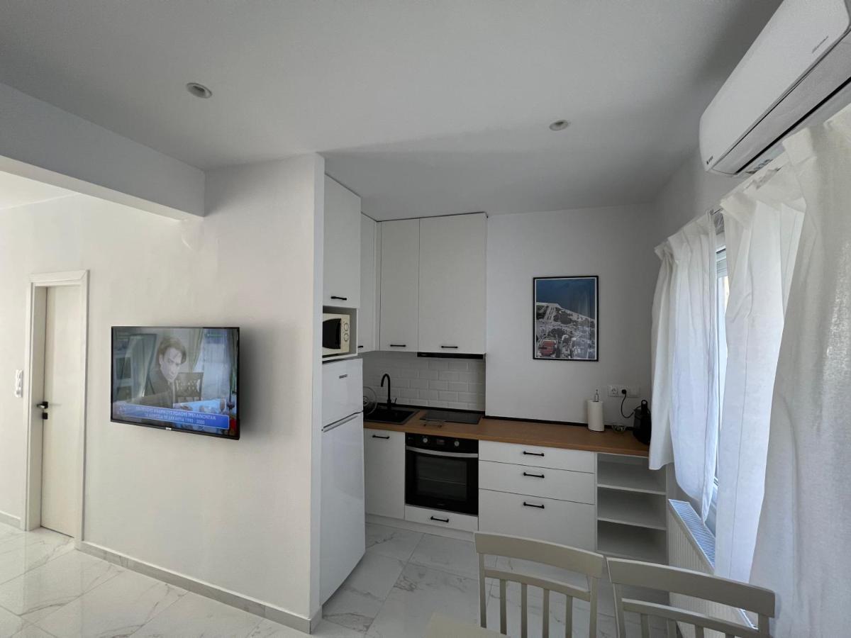Modern 1-Bedroom Apartment In The City Center Thessaloniki Buitenkant foto